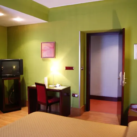 Carlos V Hotel Granada