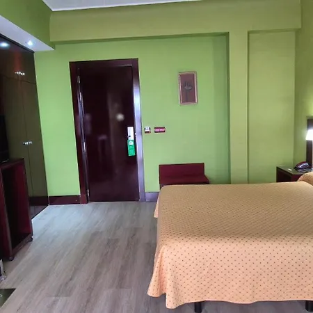 Hotel Carlos V Granada