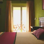 Hotel Carlos V Granada