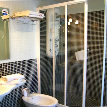Carlos V Hotel Granada