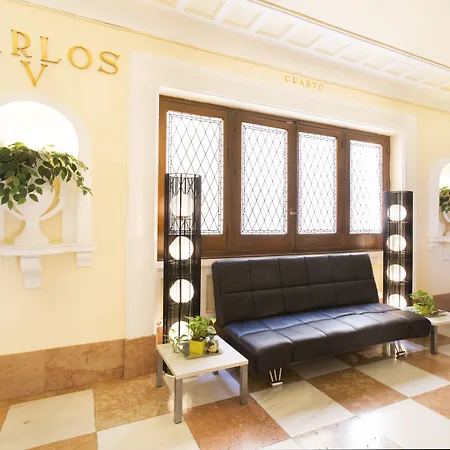 מלון Carlos V *