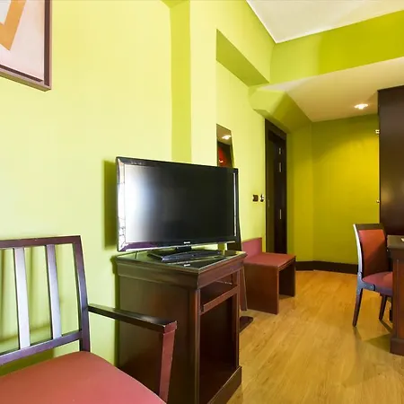 Carlos V Hotel Granada